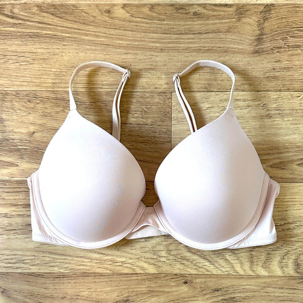 VS Pink bra